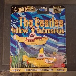 HOT WHEELS BEATLES YELLOW SUBMARINE
